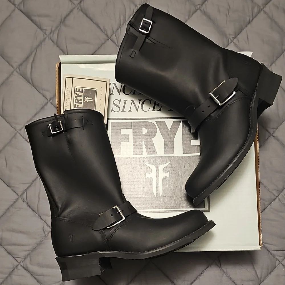 NIB 9.5 Women's Frye Black Leather Engineer Boots - Picture 1 of 8